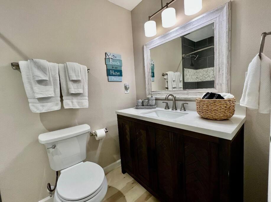 Sea La Vie - Beach Town Charm+Newly Renovated Cocoa Beach Zewnętrze zdjęcie