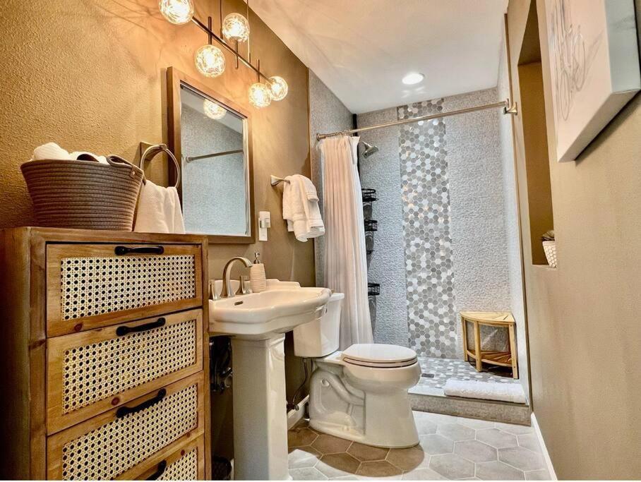 Sea La Vie - Beach Town Charm+Newly Renovated Cocoa Beach Zewnętrze zdjęcie